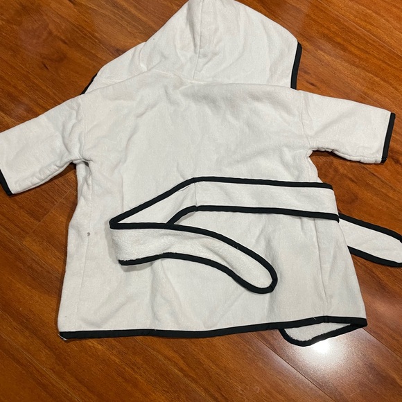 NBA Chicago bulls Kids Hooded Pajama Robe, personalized with the name Nolan - Picture 4 of 6